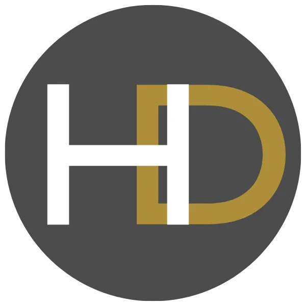 HolubDekor logo, bílé a zlaté písmeno na antracitovém pozadí